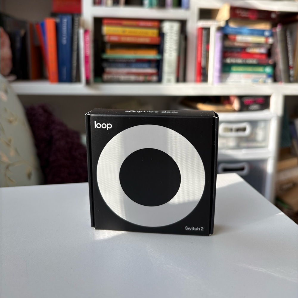 Loop Switch™ 2 Earplugs in Silver - Picture 2 of 9